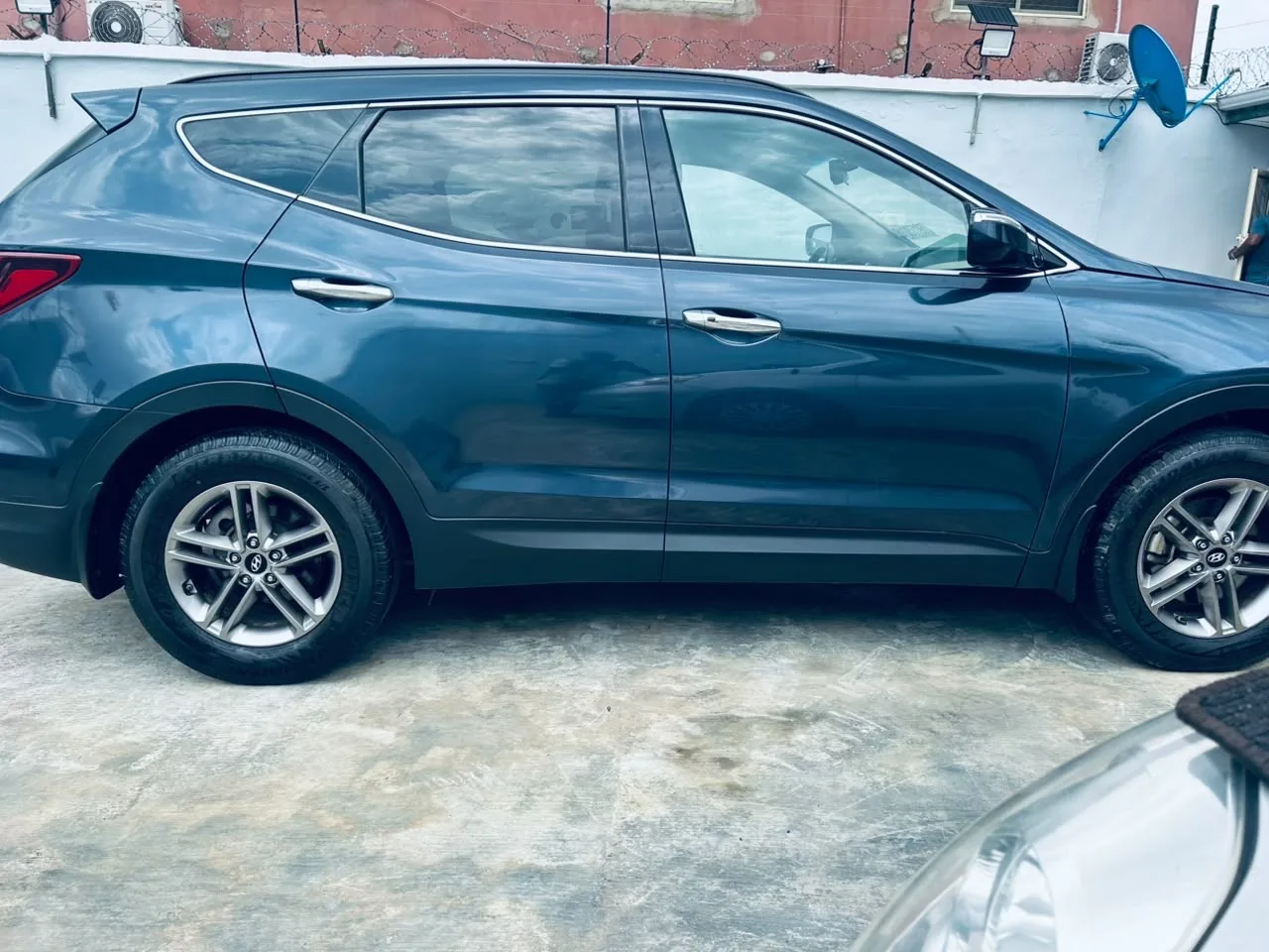 2017 Hyundai Santa fe SE FWD