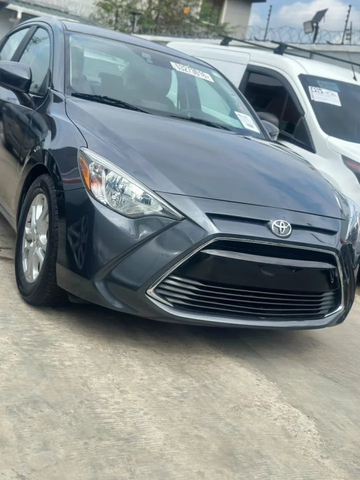 2017 Toyota Yaris iA